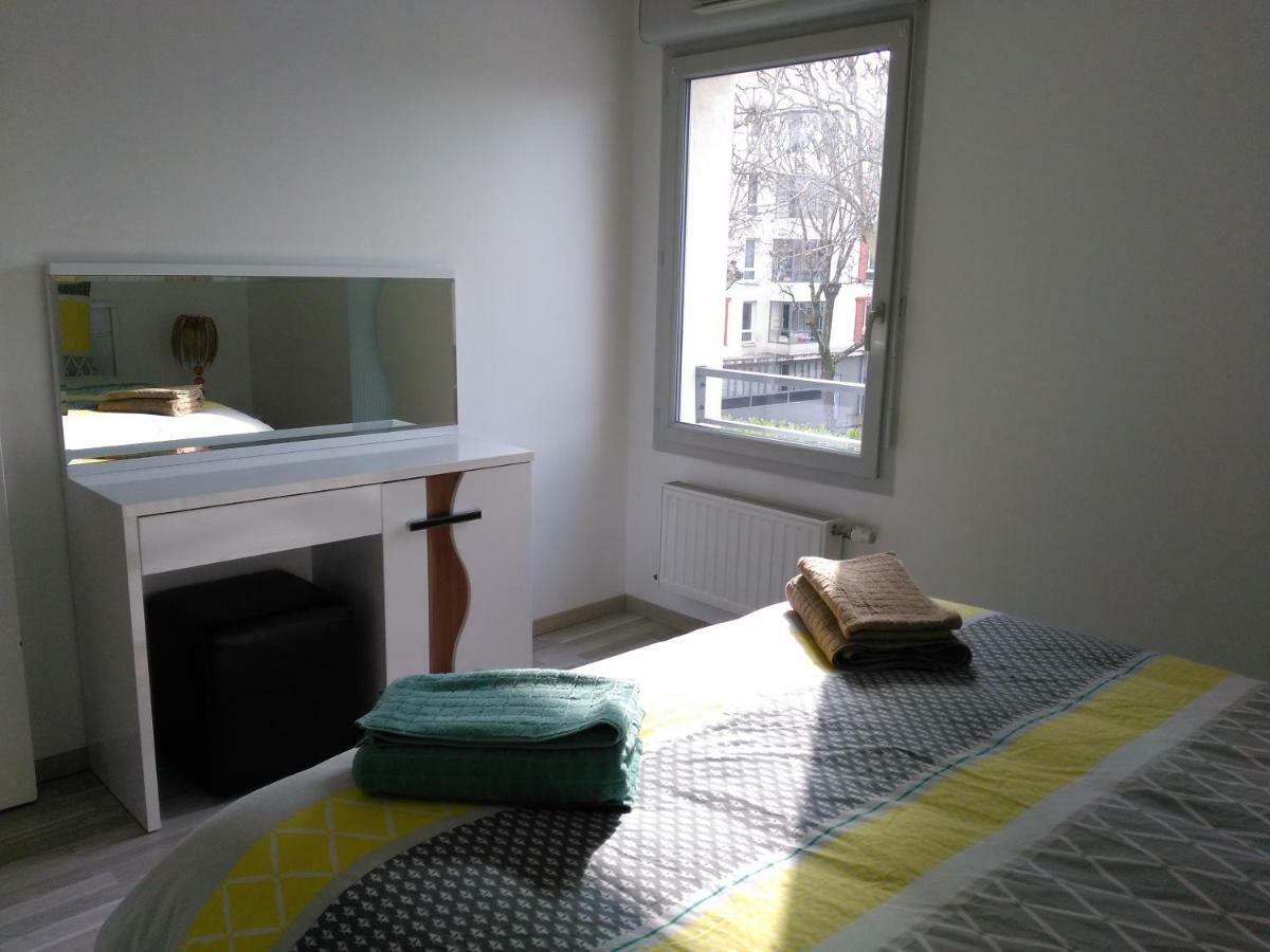 Appartement F3 Avec Parking Privee Saint-Priest  Exterior photo